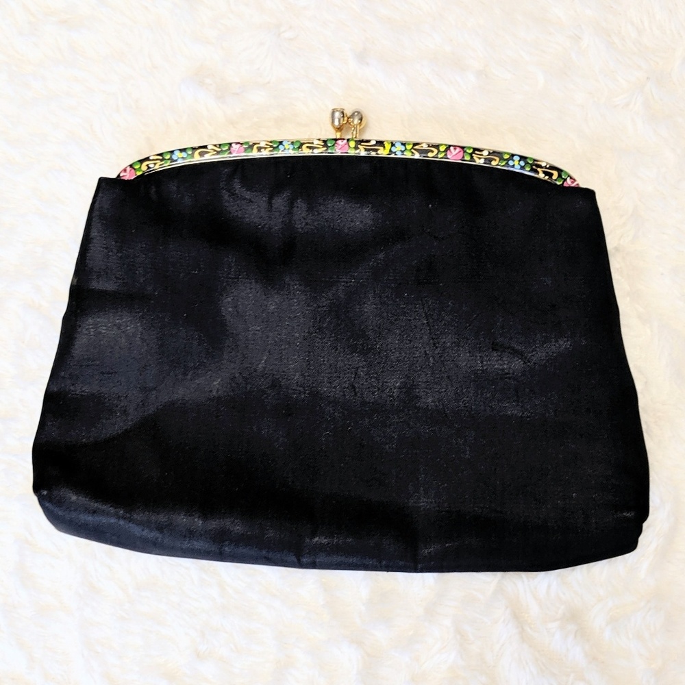 HL Harry Levine Clutch